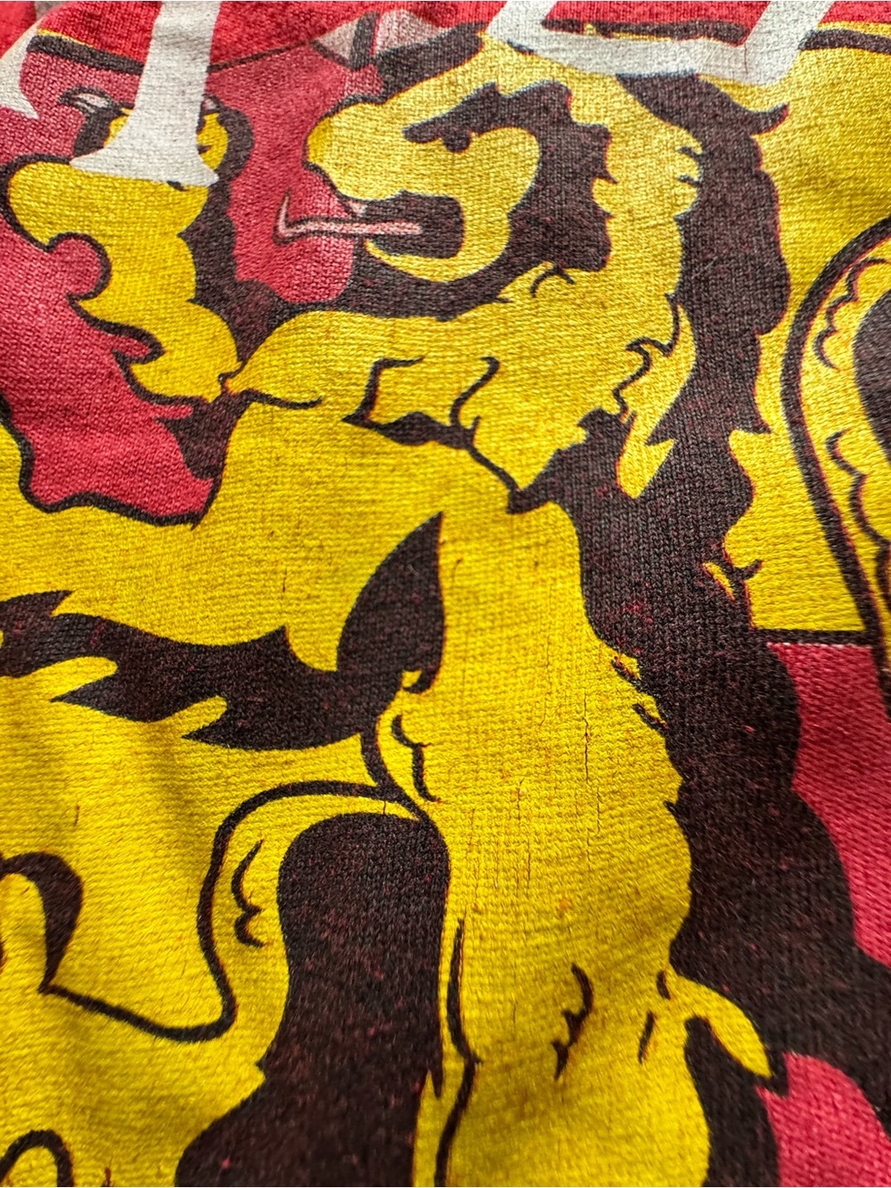 Harry Potter Warner Bros. Red Kids Graphic Tee Size Medium - Picture 4 of 5